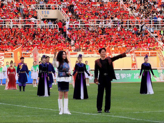 yl7703永利-2026蒙超联赛开幕式燃情启幕 云飞天籁献唱为家乡绿茵助威